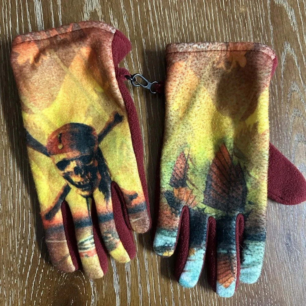 Disney Store Exclusive Pirates of the Caribbean‎ Hat, Gloves, and Scarf FOR KIDS